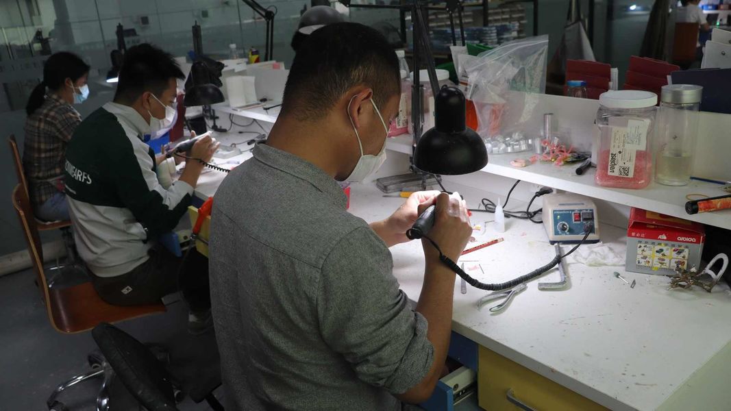 Standard Dental Lab Co., Limited productielijn van de fabrikant